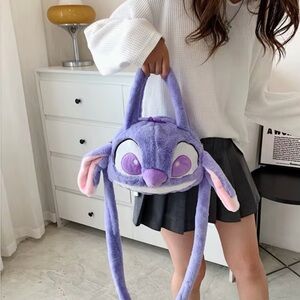 Disney Lilo & Stitch plush head-shaped crossbody shoulder bag.